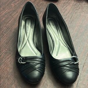 Andrew Geller Black Women's black leather wedges